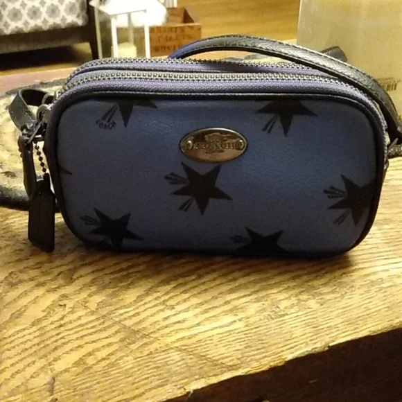 Coach Star Canyon Crossbody Bag - Picture 1 of 11